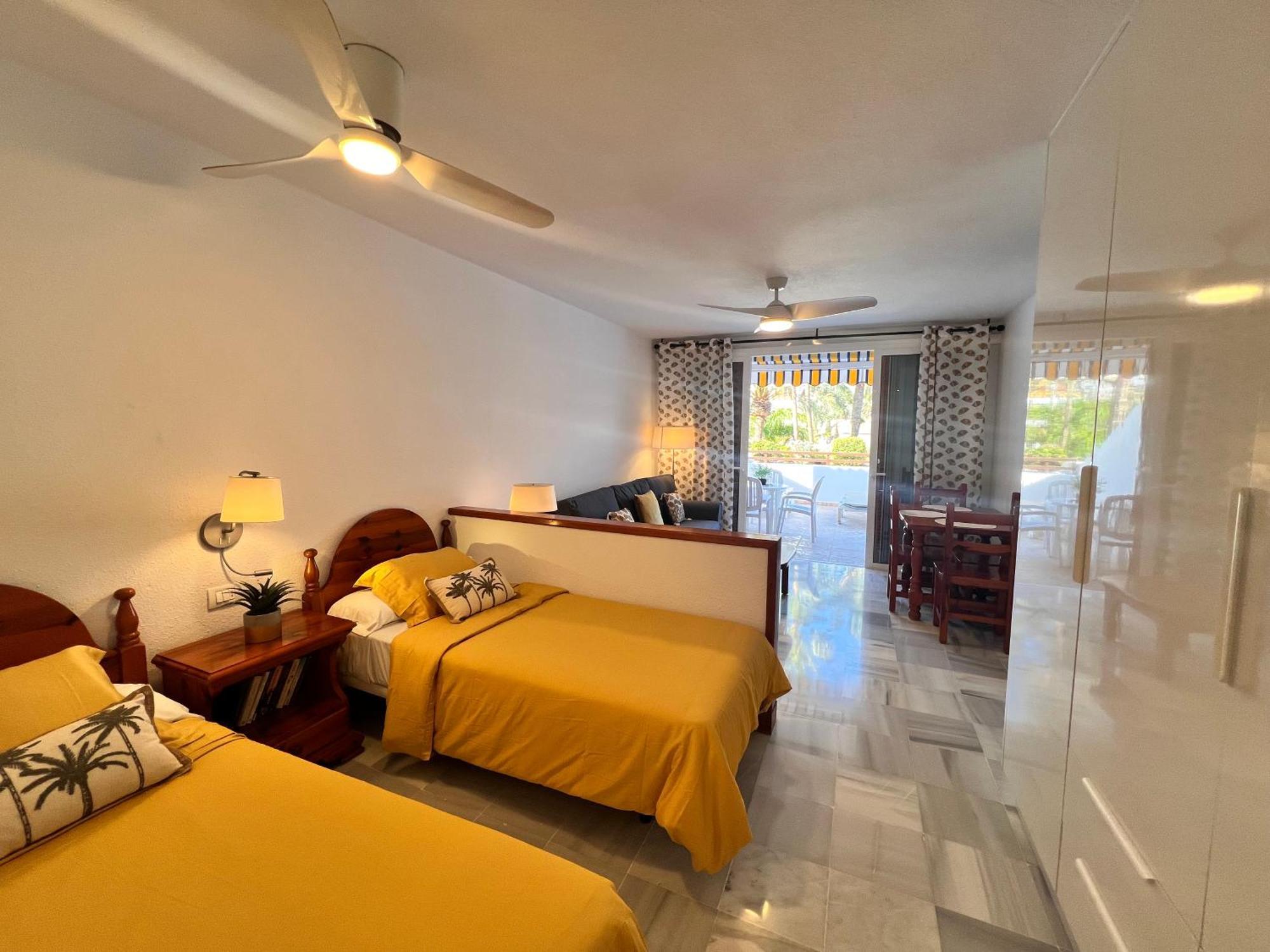 Seafront New Modern Apartamento Playa de las Americas  Exterior foto